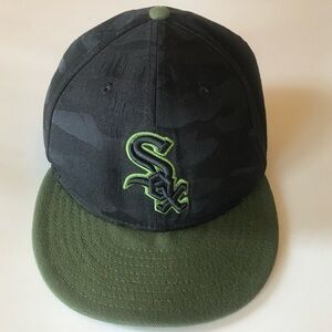 NEW ERA WHITE SOX CAP. Black Camo with Green Bill. OS back adjust.